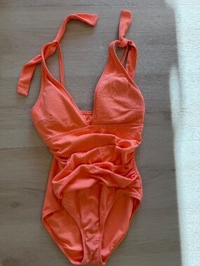 Ellen Tracy Swim 12